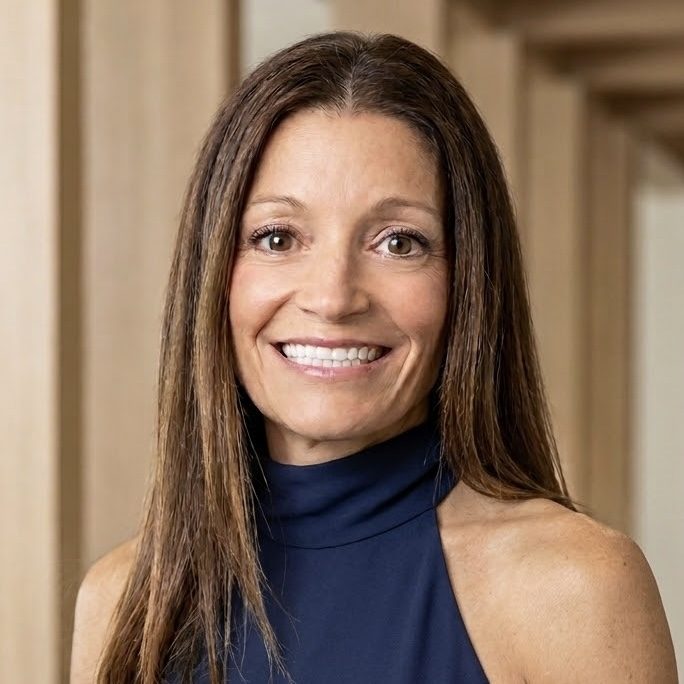 Lauren, founder of Rise & Shine CREATIVES